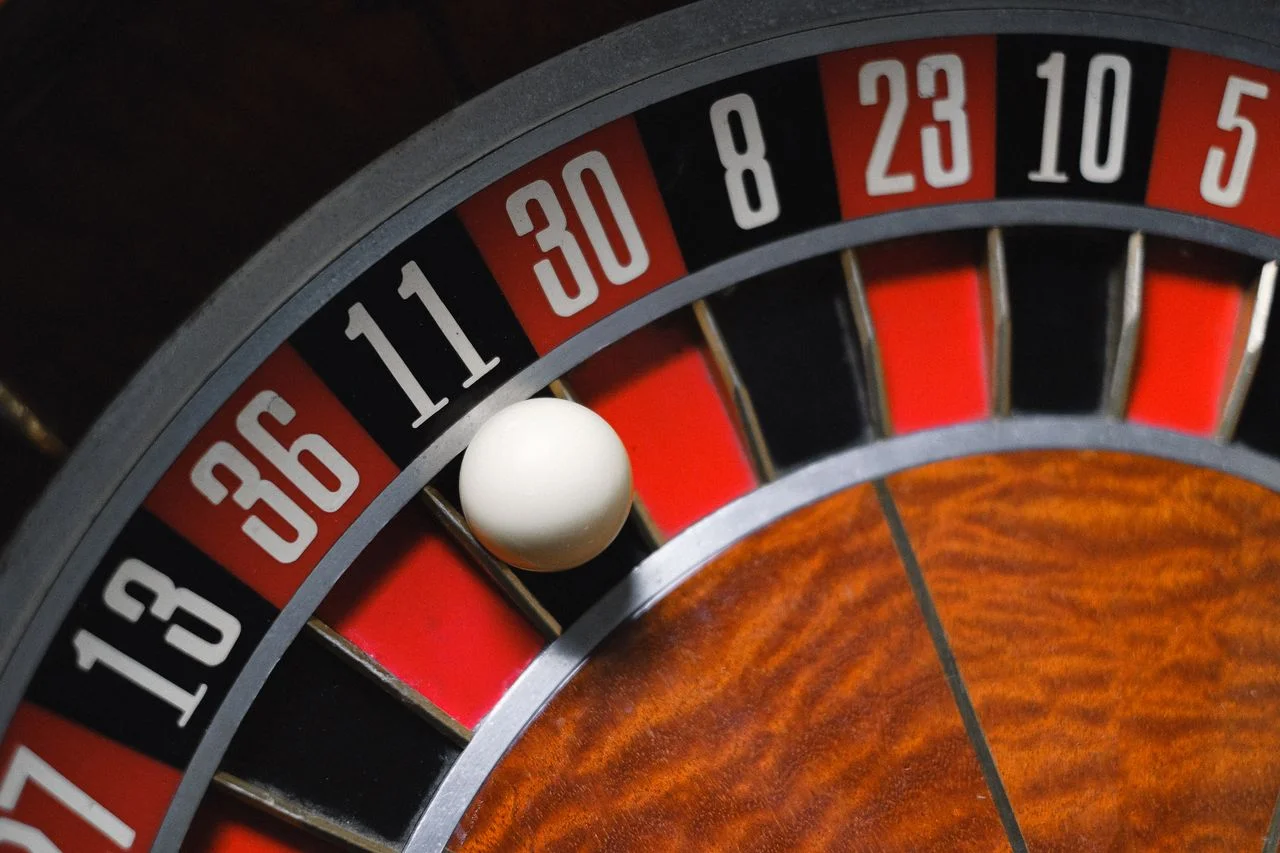 Làm sao để chơi Slot tại r888 an toàn và đúng luật?